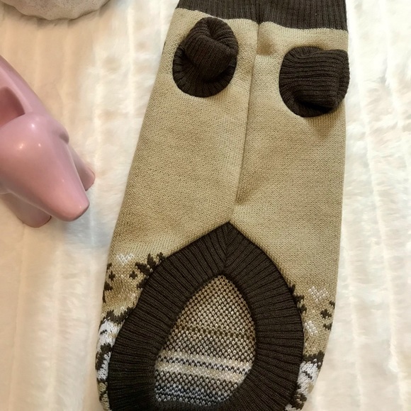 NWOT HOLIDAY DOGGY SWEATER - Picture 4 of 8